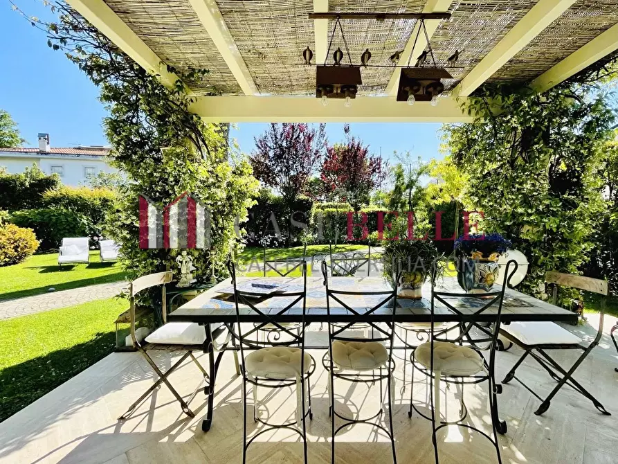 Immagine 56 di Villa in vendita  a Forte Dei Marmi