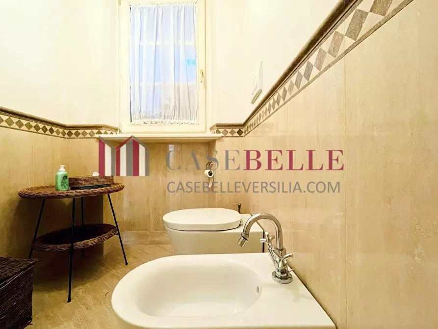 Immagine 39 di Villa in vendita  a Forte Dei Marmi