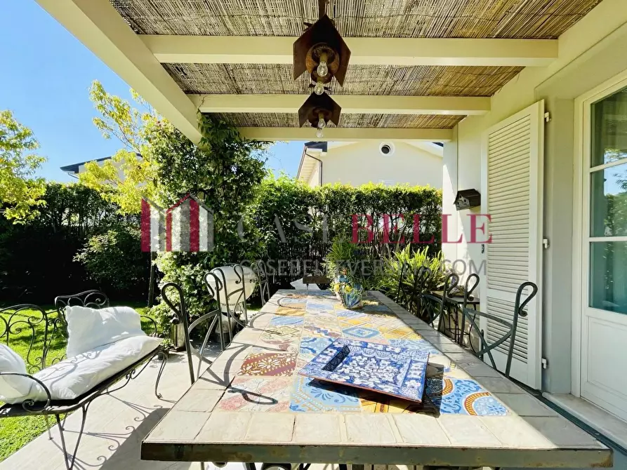 Immagine 55 di Villa in vendita  a Forte Dei Marmi
