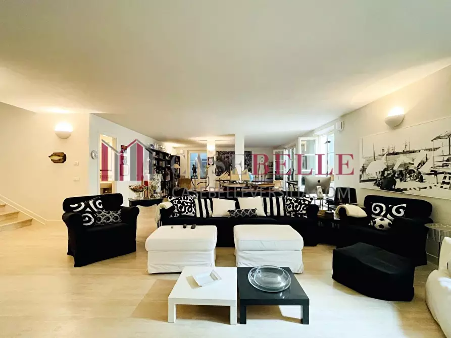 Immagine 42 di Villa in vendita  a Forte Dei Marmi