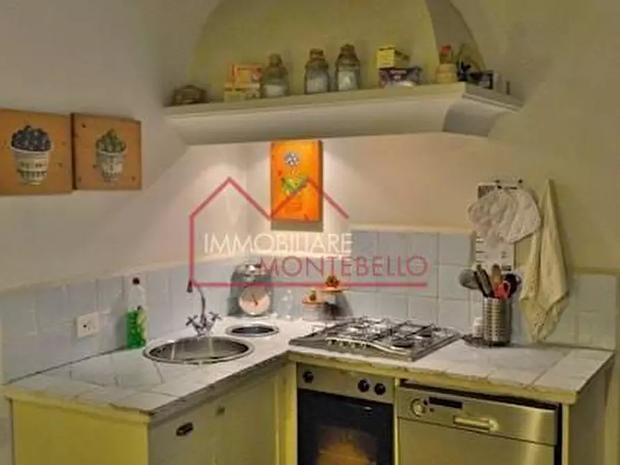 Immagine 5 di Appartamento in vendita  a Camaiore