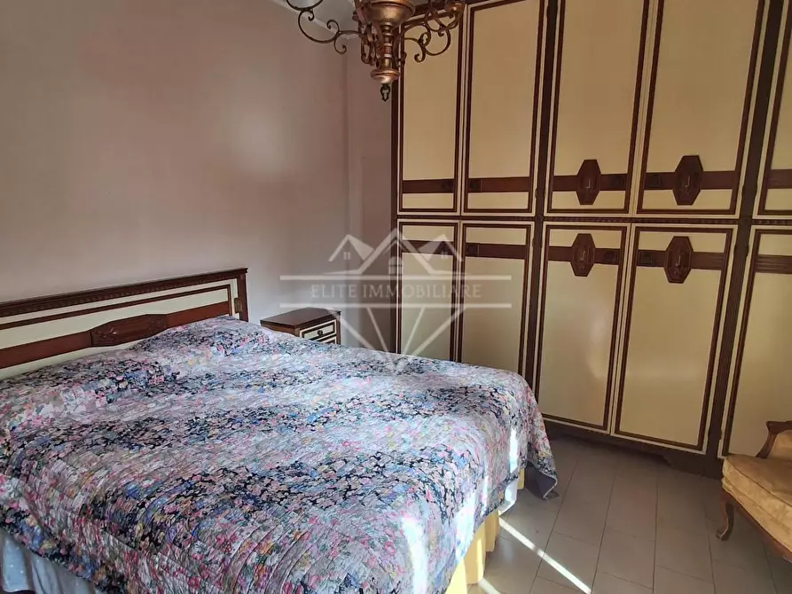 Immagine 10 di Appartamento in vendita  a Carrara