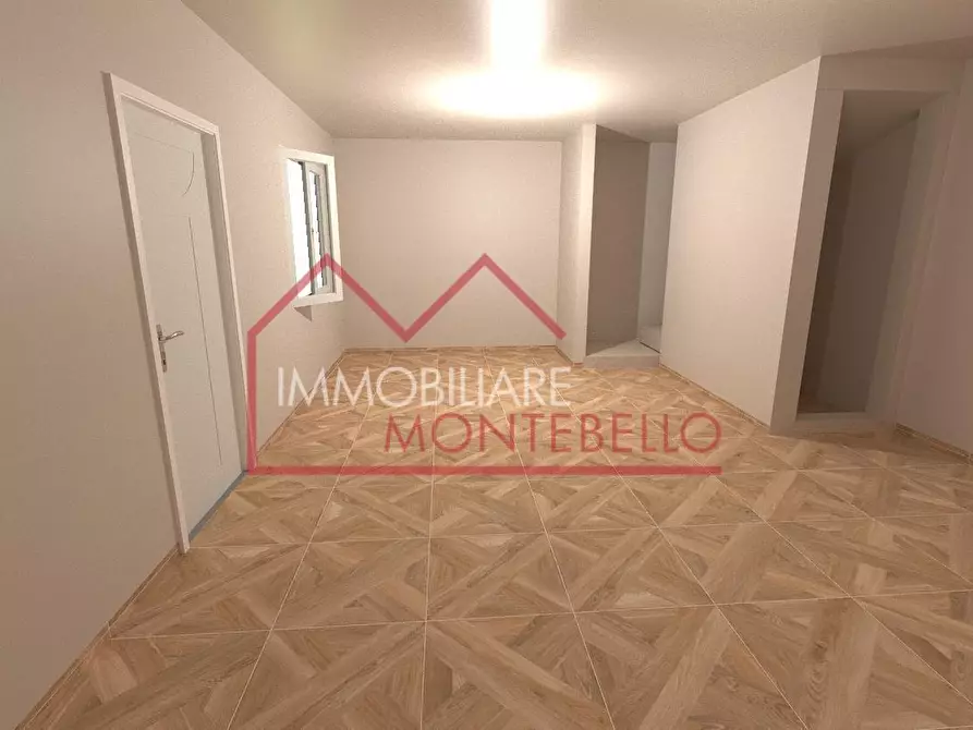 Immagine 23 di Casa quadrifamiliare in vendita  a Camaiore