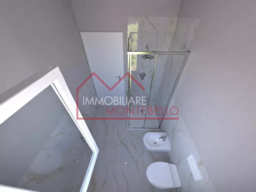 Immagine 8 di Casa quadrifamiliare in vendita  a Camaiore