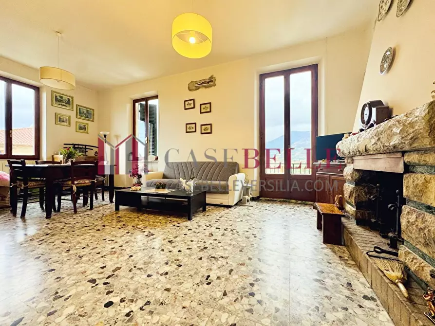 Immagine 3 di Appartamento in vendita  a Seravezza