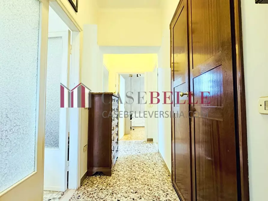 Immagine 13 di Appartamento in vendita  a Seravezza