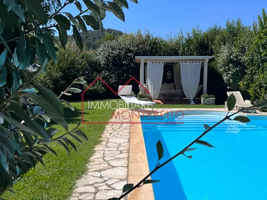 Immagine 49 di Rustico / casale in vendita  a Massarosa