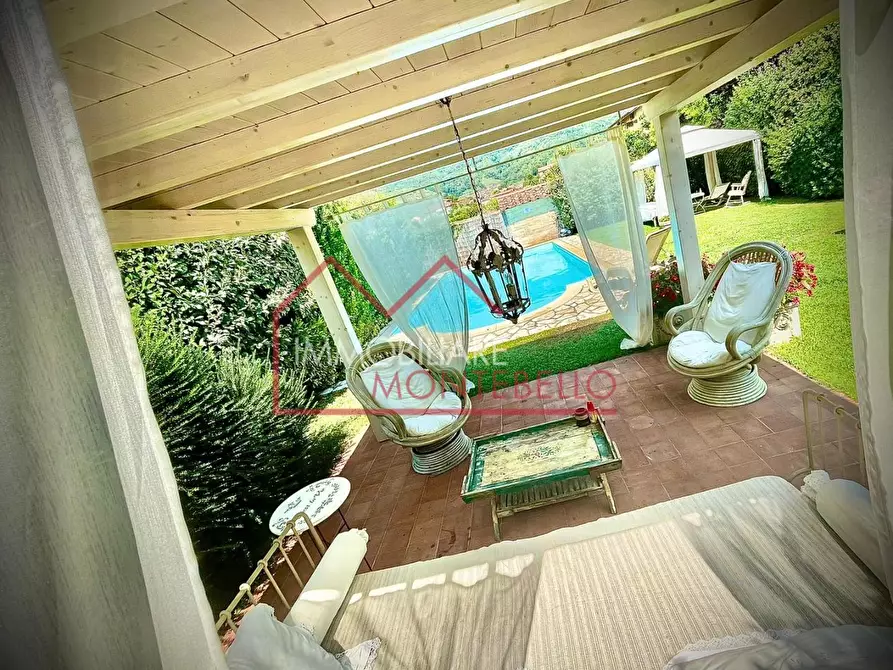 Immagine 58 di Rustico / casale in vendita  a Massarosa