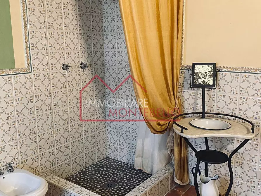 Immagine 59 di Rustico / casale in vendita  a Massarosa