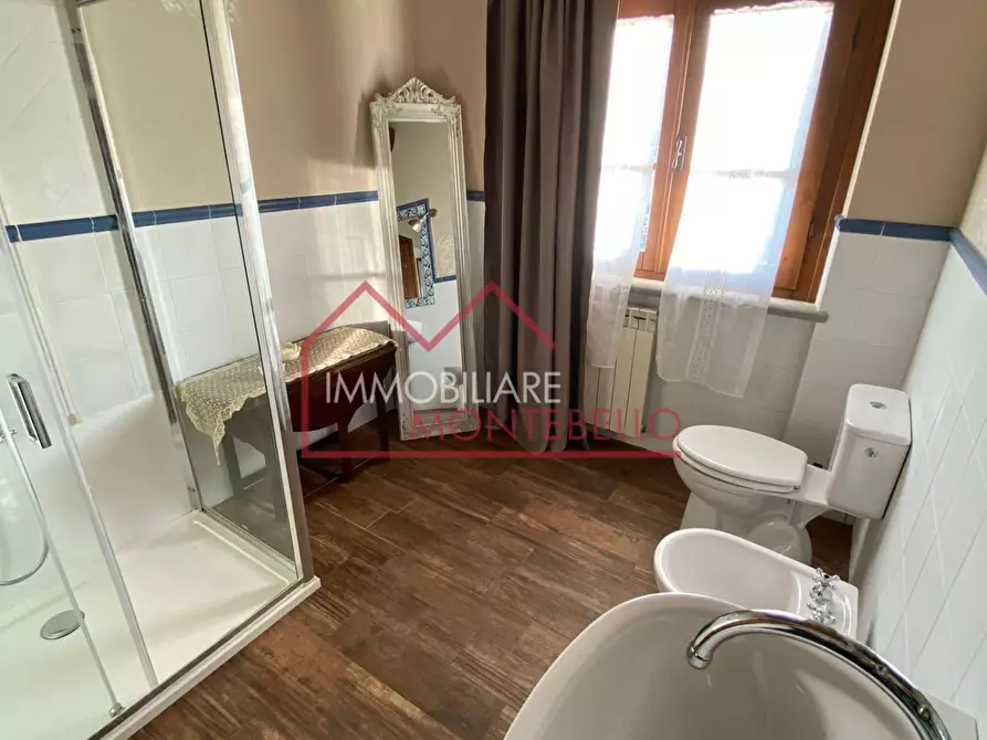 Immagine 63 di Rustico / casale in vendita  a Massarosa