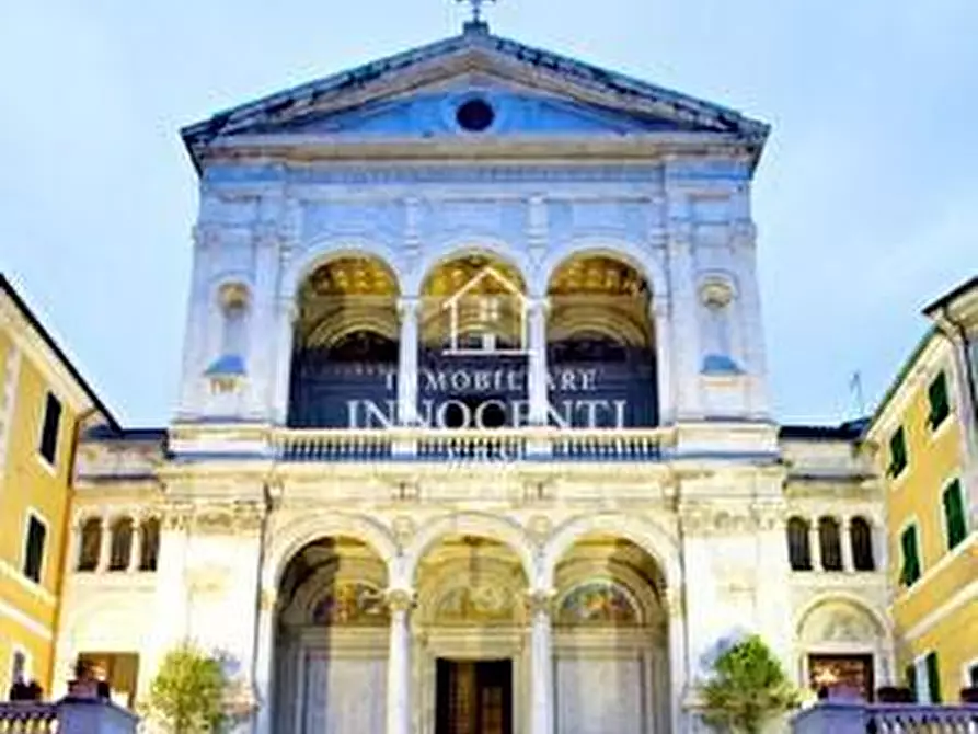 Immagine 19 di Appartamento in vendita  a Massa