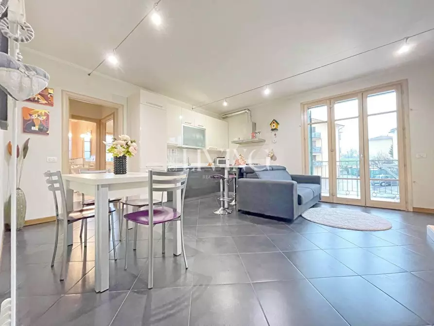 Immagine 1 di Appartamento in vendita  a Lucca