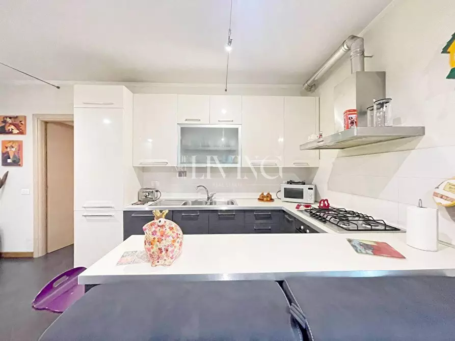 Immagine 20 di Appartamento in vendita  a Lucca