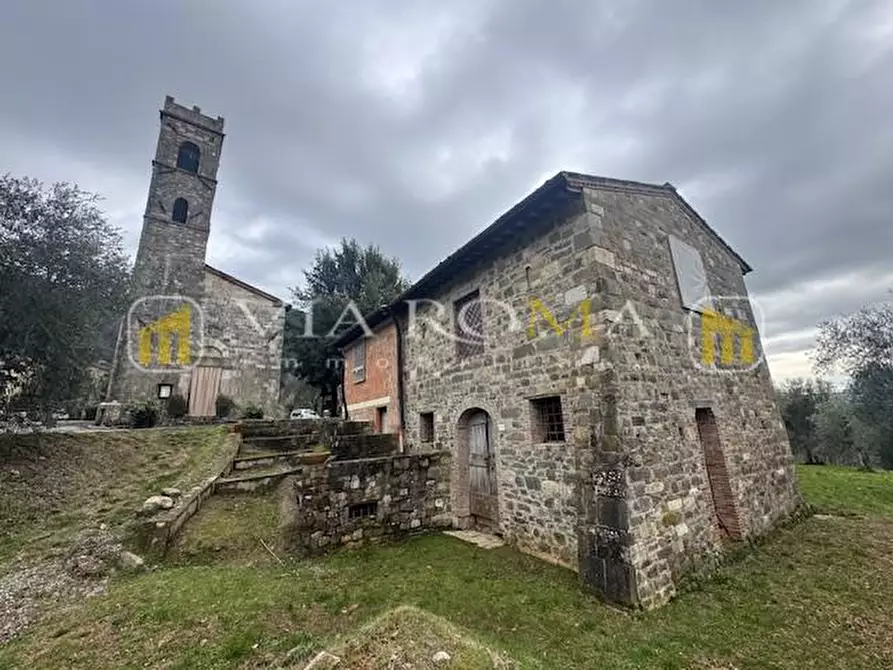 Immagine 6 di Rustico / casale in vendita  a Pescaglia