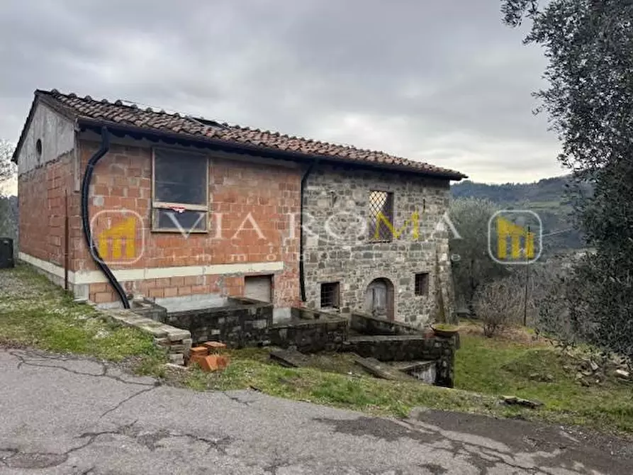 Immagine 3 di Rustico / casale in vendita  a Pescaglia