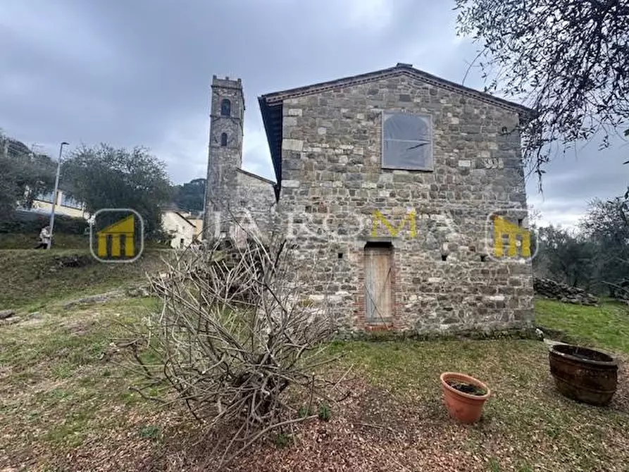 Immagine 7 di Rustico / casale in vendita  a Pescaglia