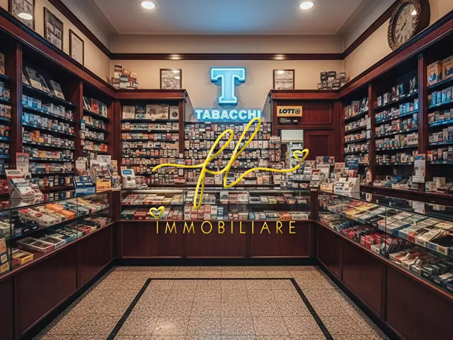 Immagine 4 di Attività commerciale in vendita  a Livorno