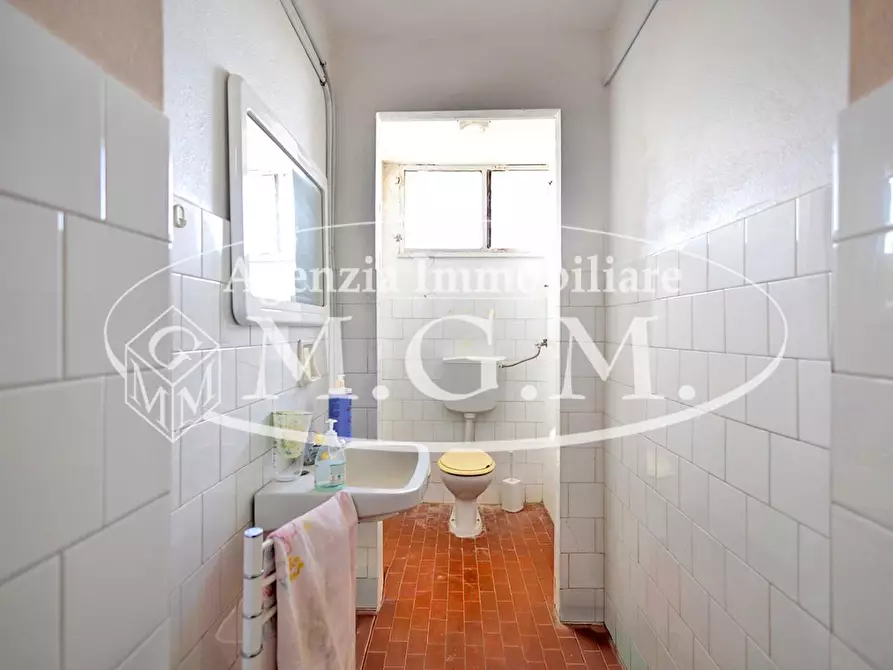 Immagine 25 di Attività artigianale in vendita  a Casciana Terme Lari