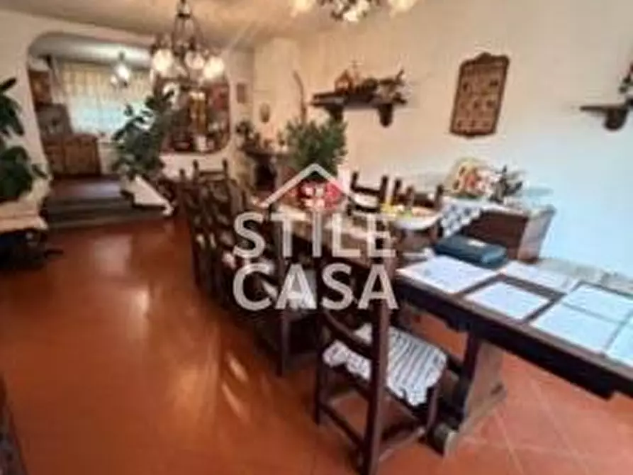 Immagine 13 di Casa indipendente in vendita  a Pescia