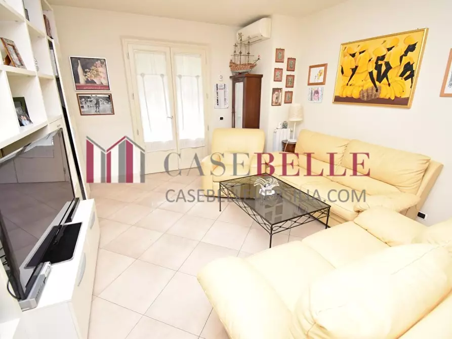 Immagine 4 di Appartamento in vendita  a Camaiore
