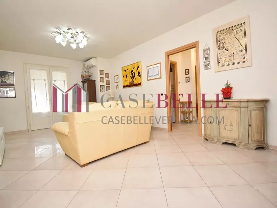Immagine 3 di Appartamento in vendita  a Camaiore