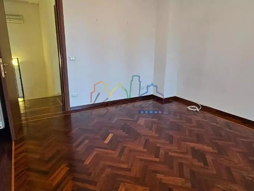 Immagine 14 di Villa in vendita  a San Giuliano Terme