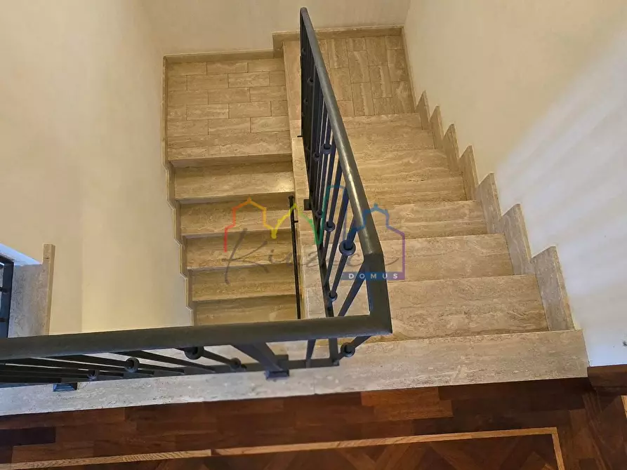 Immagine 7 di Villa in vendita  a San Giuliano Terme