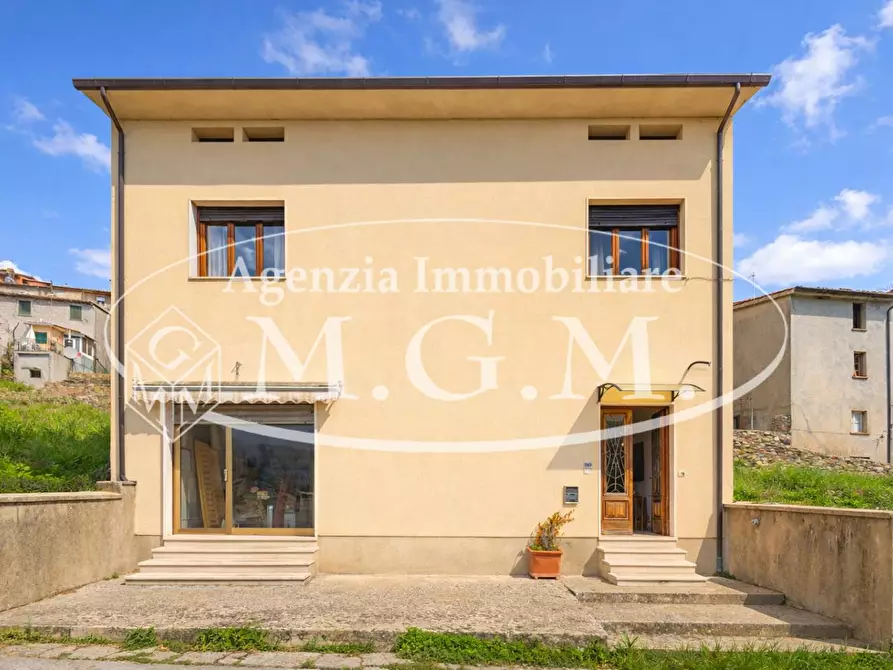 Immagine 2 di Casa indipendente in vendita  a Capannori