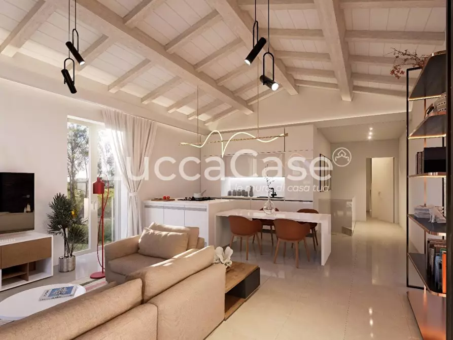 Immagine 6 di Casa bifamiliare in vendita  a Capannori