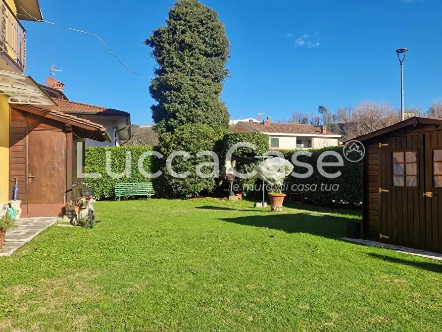 Immagine 54 di Villa in vendita  a Barga