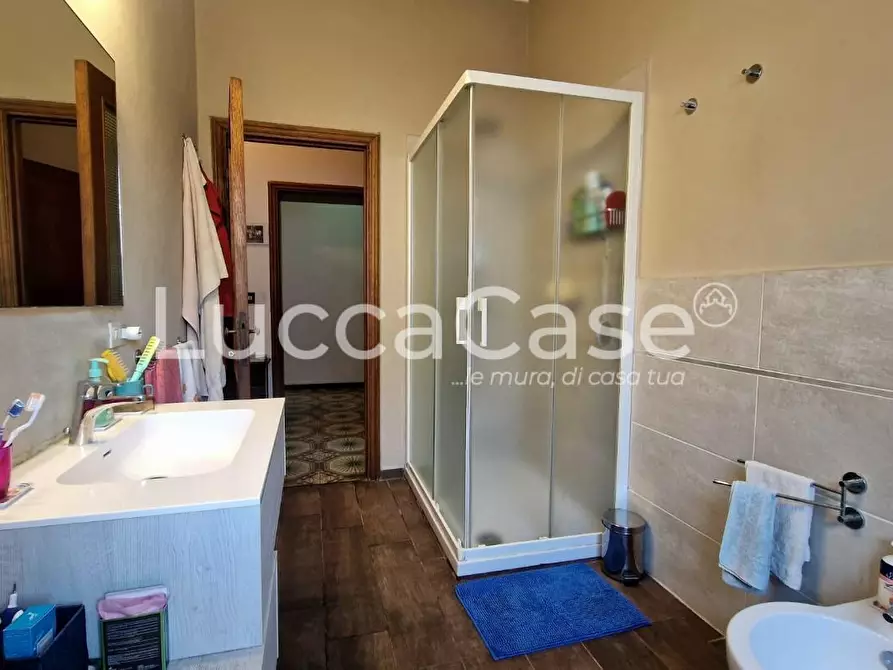 Immagine 22 di Villa in vendita  a Barga