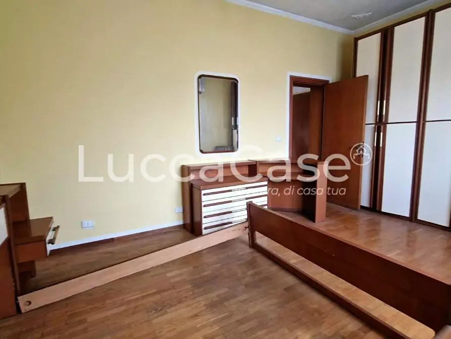 Immagine 35 di Villa in vendita  a Barga