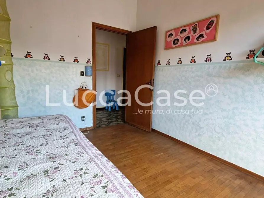 Immagine 41 di Villa in vendita  a Barga