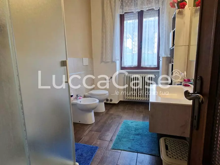 Immagine 21 di Villa in vendita  a Barga