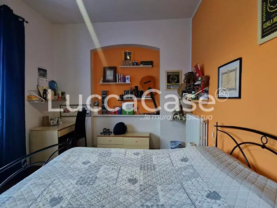 Immagine 12 di Villa in vendita  a Barga