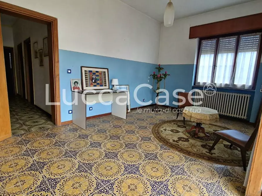 Immagine 45 di Villa in vendita  a Barga