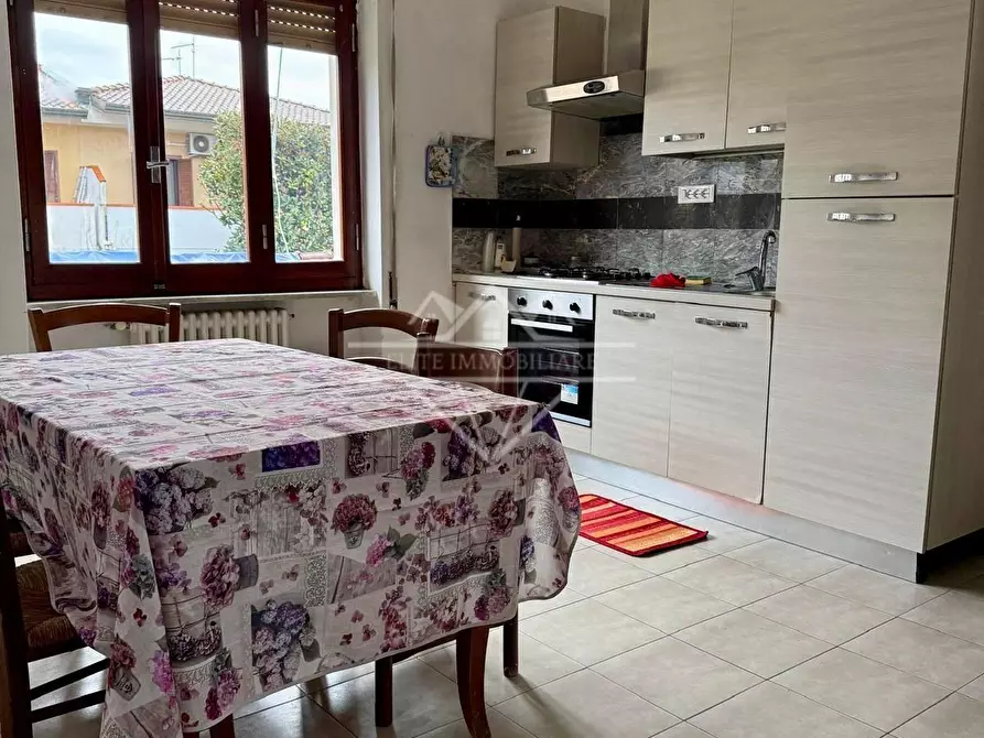 Immagine 2 di Appartamento in vendita  a Carrara