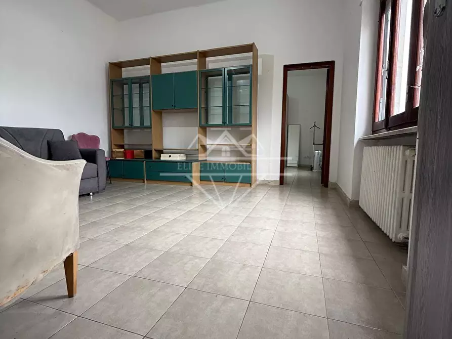 Immagine 5 di Appartamento in vendita  a Carrara