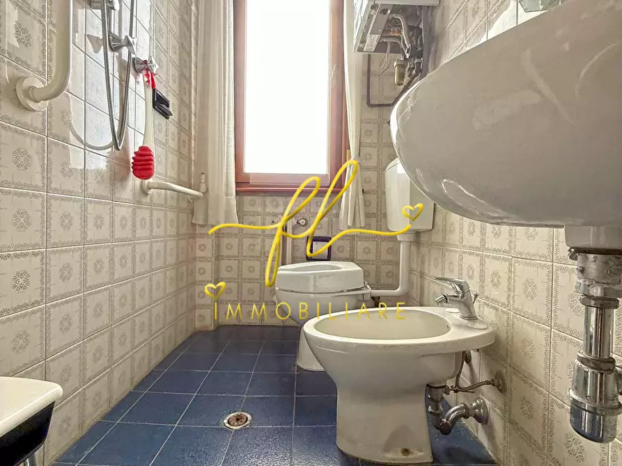 Immagine 28 di Appartamento in vendita  a Cecina