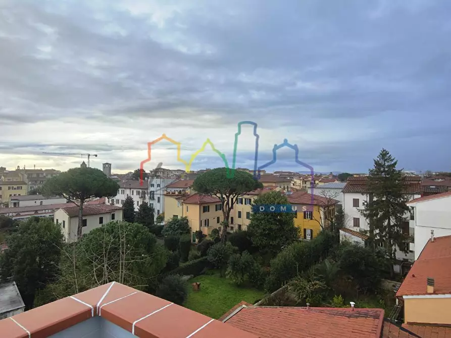 Immagine 1 di Mansarda in vendita  a Pisa