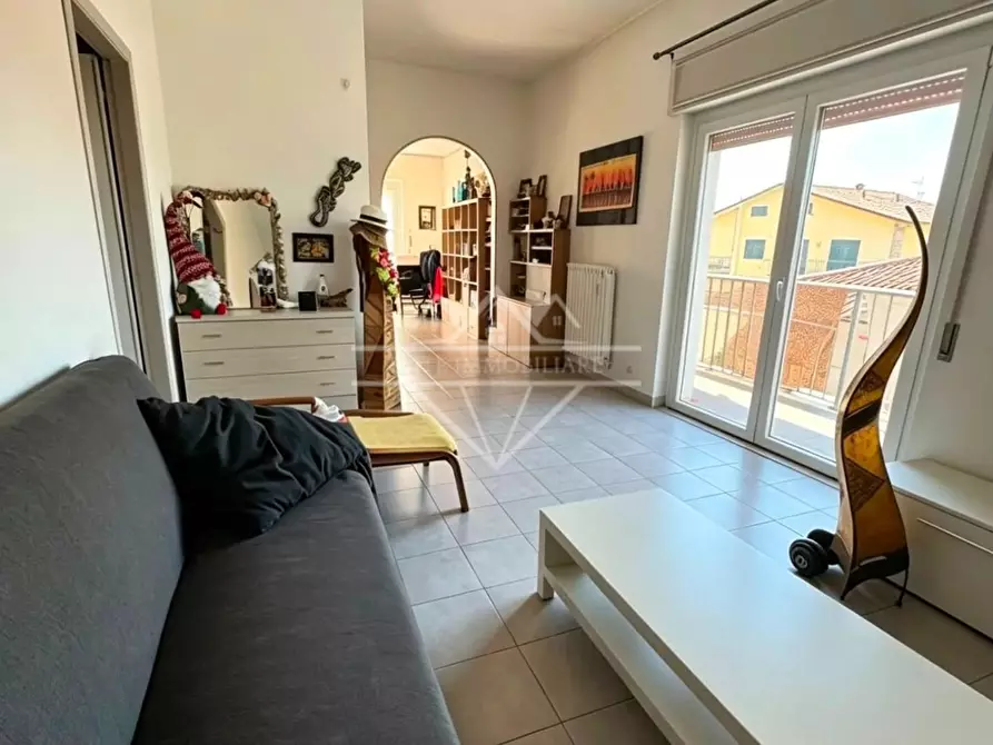 Immagine 1 di Casa semindipendente in vendita  a Carrara