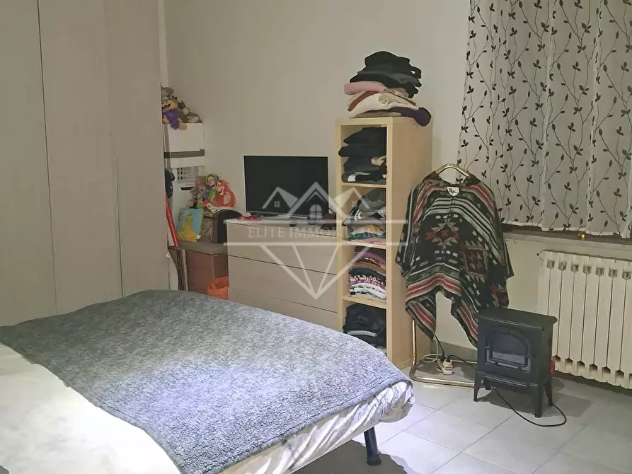 Immagine 11 di Appartamento in vendita  a Carrara