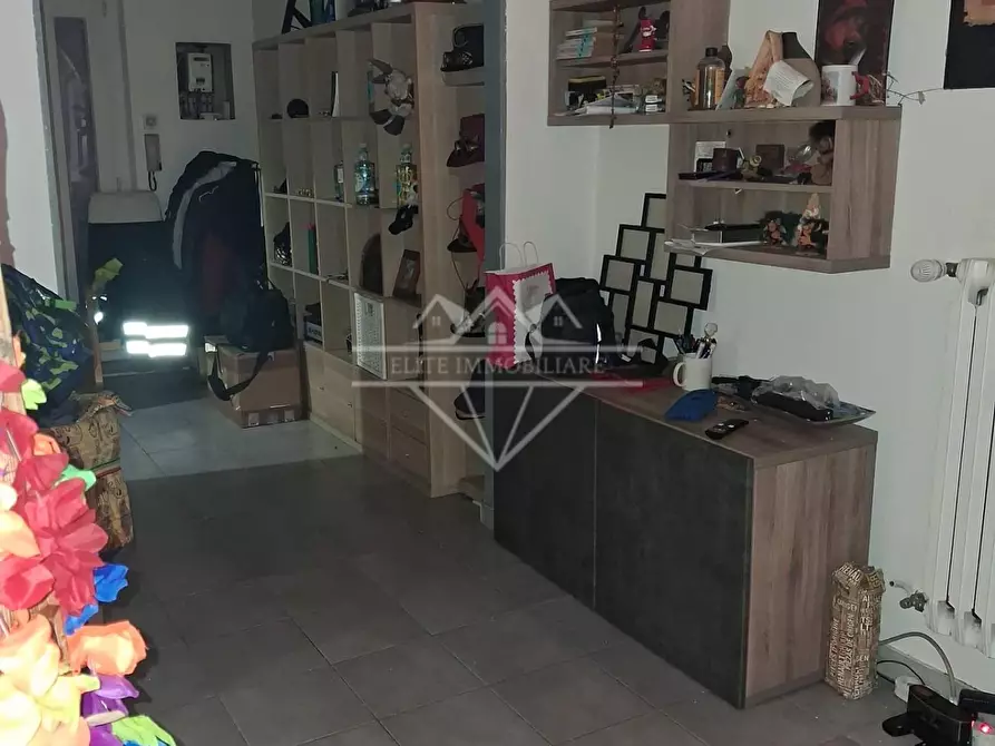 Immagine 6 di Appartamento in vendita  a Carrara