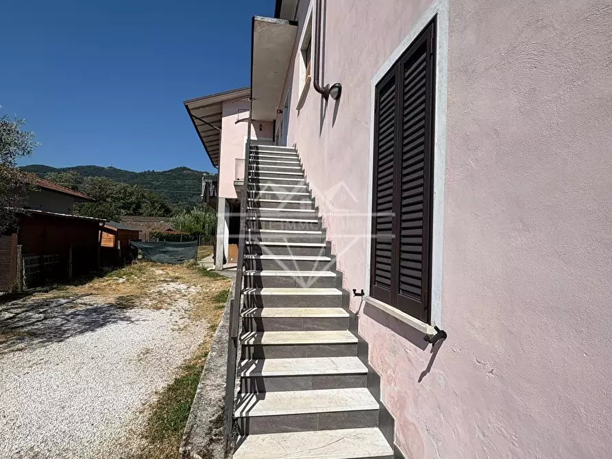 Immagine 11 di Casa semindipendente in vendita  a Carrara