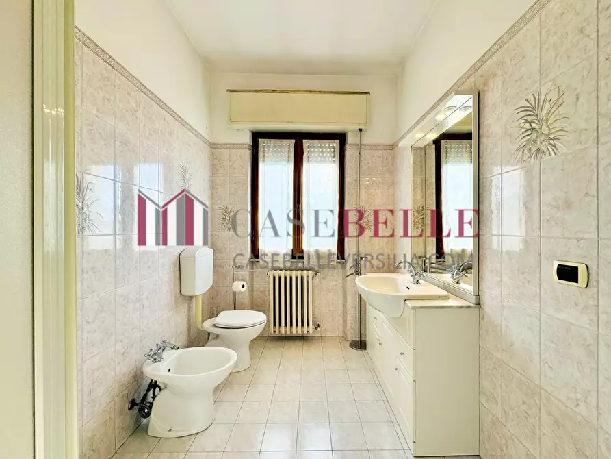 Immagine 19 di Casa bifamiliare in affitto  a Pietrasanta