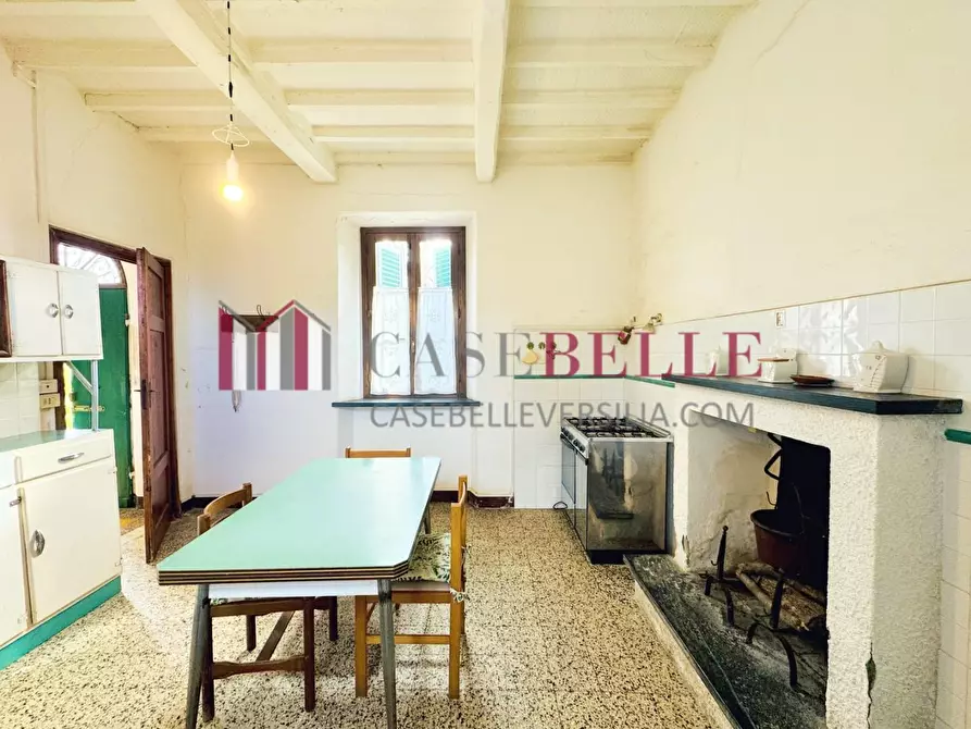 Immagine 2 di Casa bifamiliare in vendita  a Camaiore