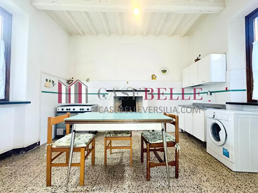 Immagine 6 di Casa bifamiliare in vendita  a Camaiore