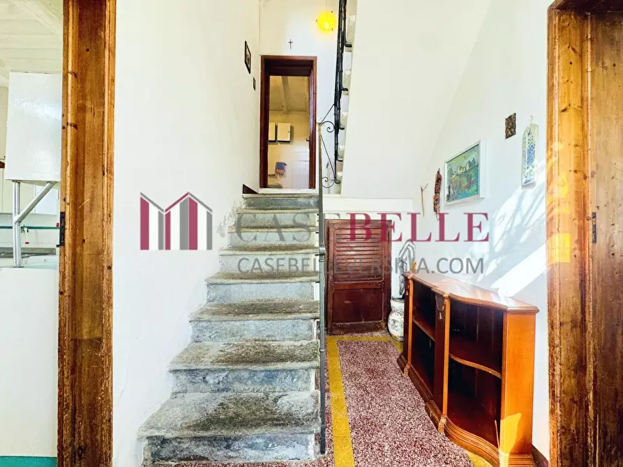 Immagine 3 di Casa bifamiliare in vendita  a Camaiore