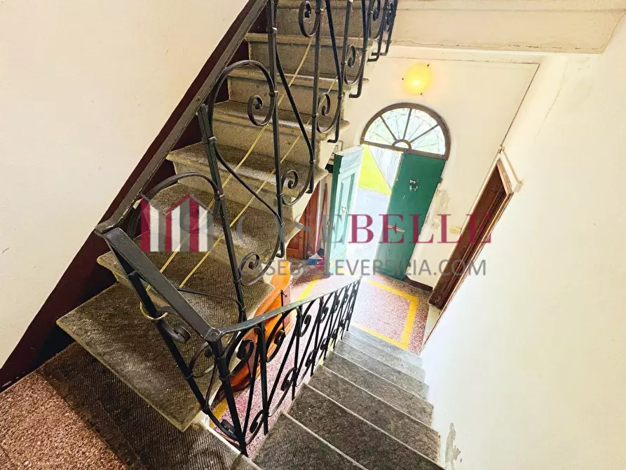 Immagine 27 di Casa bifamiliare in vendita  a Camaiore