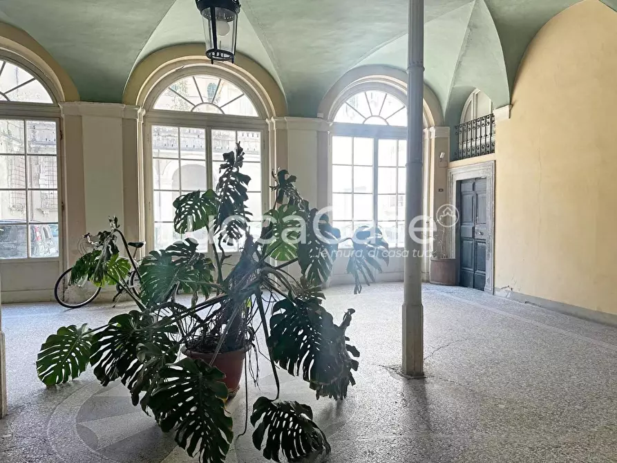 Immagine 2 di Loft/Open space in vendita  a Lucca